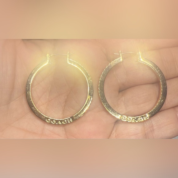 ⭐️Coach Gold Hoop Earrings⭐️ - Picture 7 of 8
